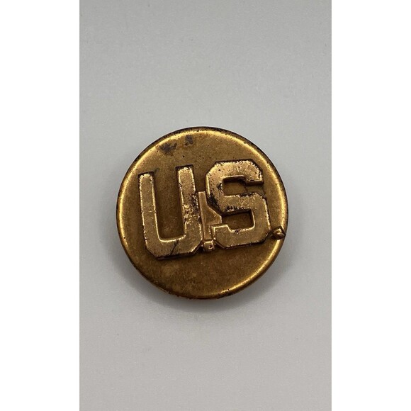 Vintage U.S. Collar Pin Disc Button WWII Uniform Military Brass Jewelry - Picture 1 of 3